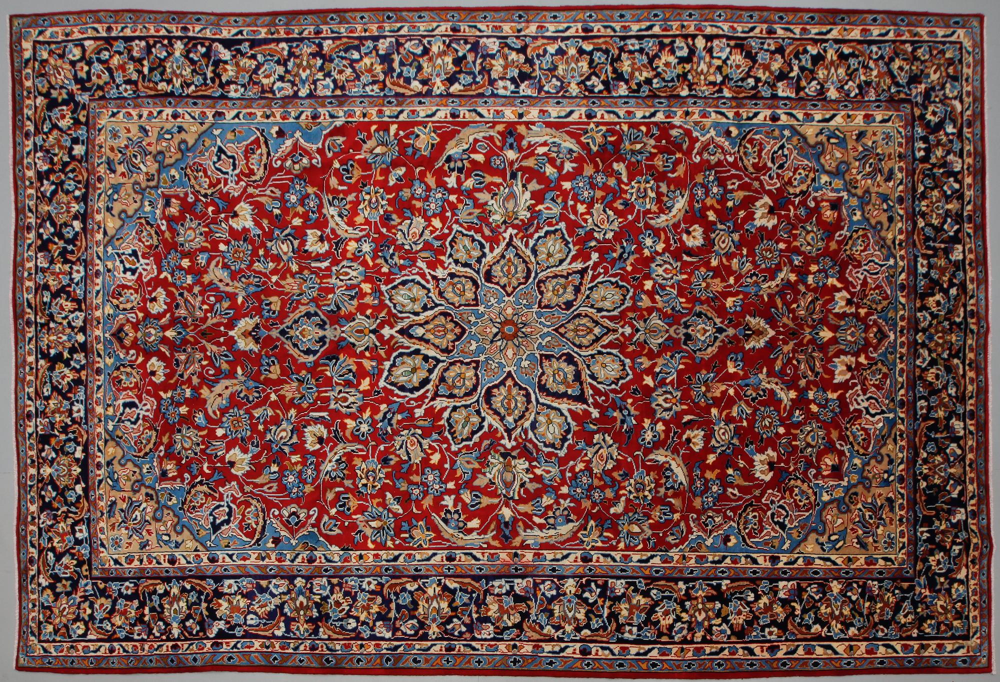 MATTA, Najafabad, 1900-talets senare del, ca 365 x 252 cm.
