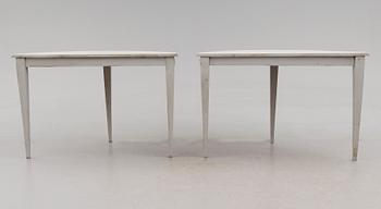 HALVMÅNEBORD, 1 par, 1800-talets andra hälft.