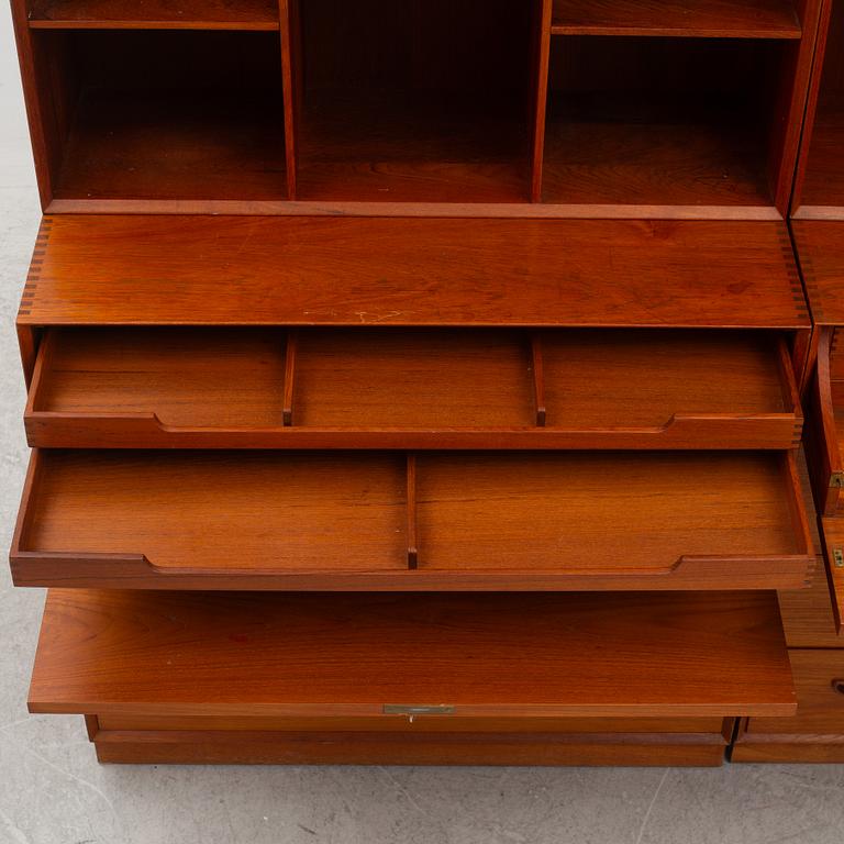 Peter Hvidt & Orla Mølgaard Nielsen, a pair of bookcases/a shelving system, Søborg møbler, Denmark, 1960's.