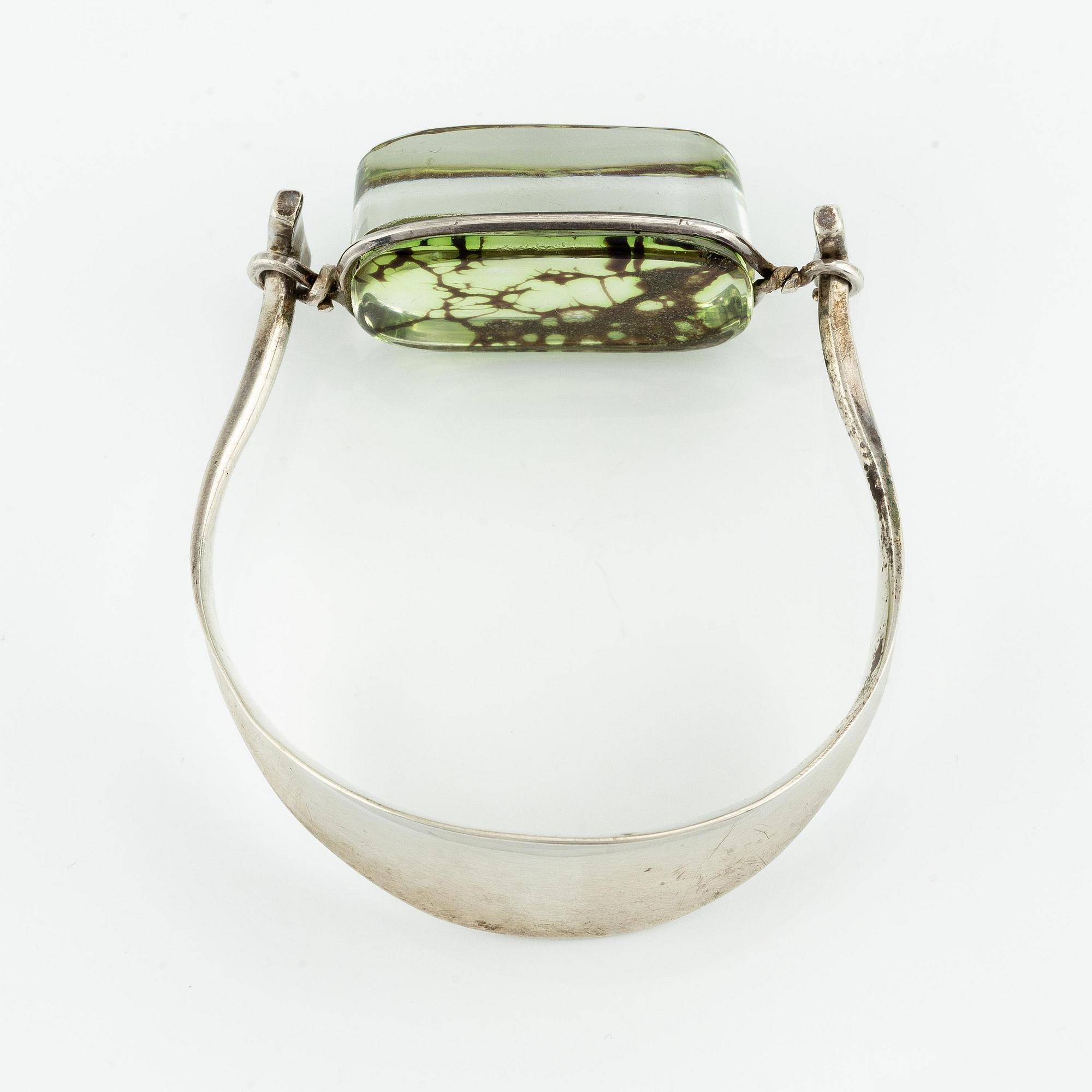 Vivianna Torun Bülow-Hübe, armband, silver och glas, egen verkstad sannolikt 1950-tal.