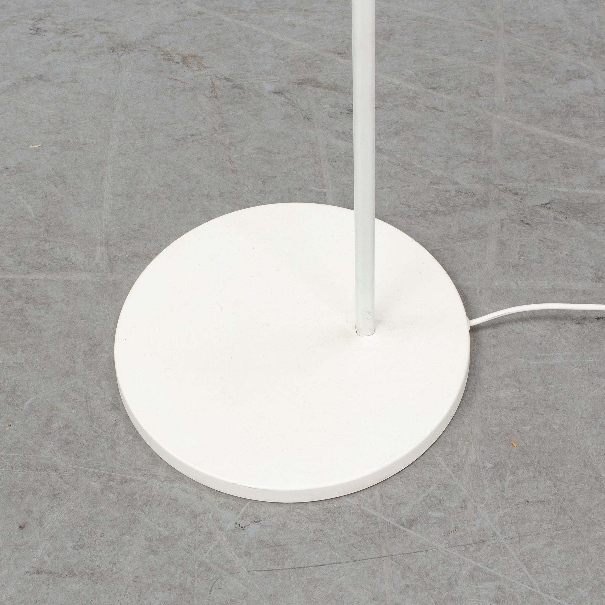 GAMFRATESI, lattiavalaisin, "Yuh", Louis Poulsenille.