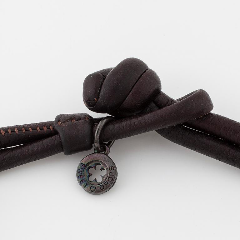 OLE LYNGGAARD, a bracelet with two "Sweet drops" charms.