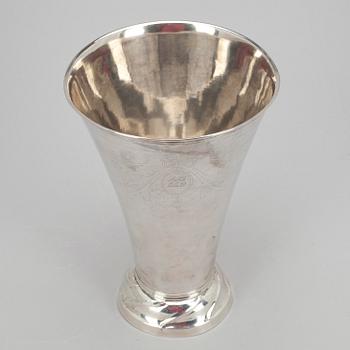 POKAL, silver, Lars Löfgren, Hudiksvall 1803. Vikt 291 g.