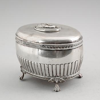 SOCKERSKRIN, silver, K Andersson, Stockholm 1918. Vikt ca 506 gram.