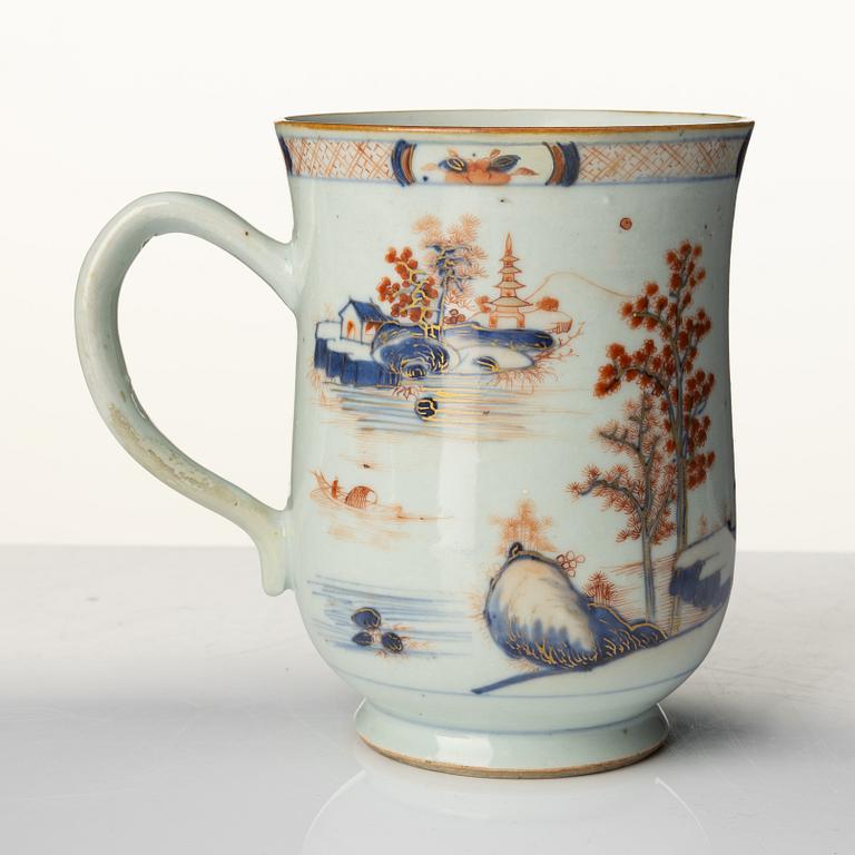 Tallrikar, nio stycken, kompaniporslin. Qingdynastin, Qianlong (1736-95).