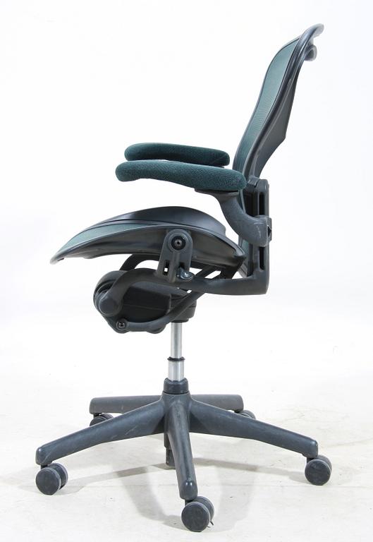 KONTORSSTOL, ”Aeron Chair”, Herman Miller.