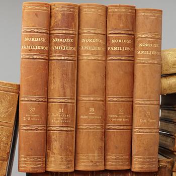 A set of 61 books, mixed volymes.