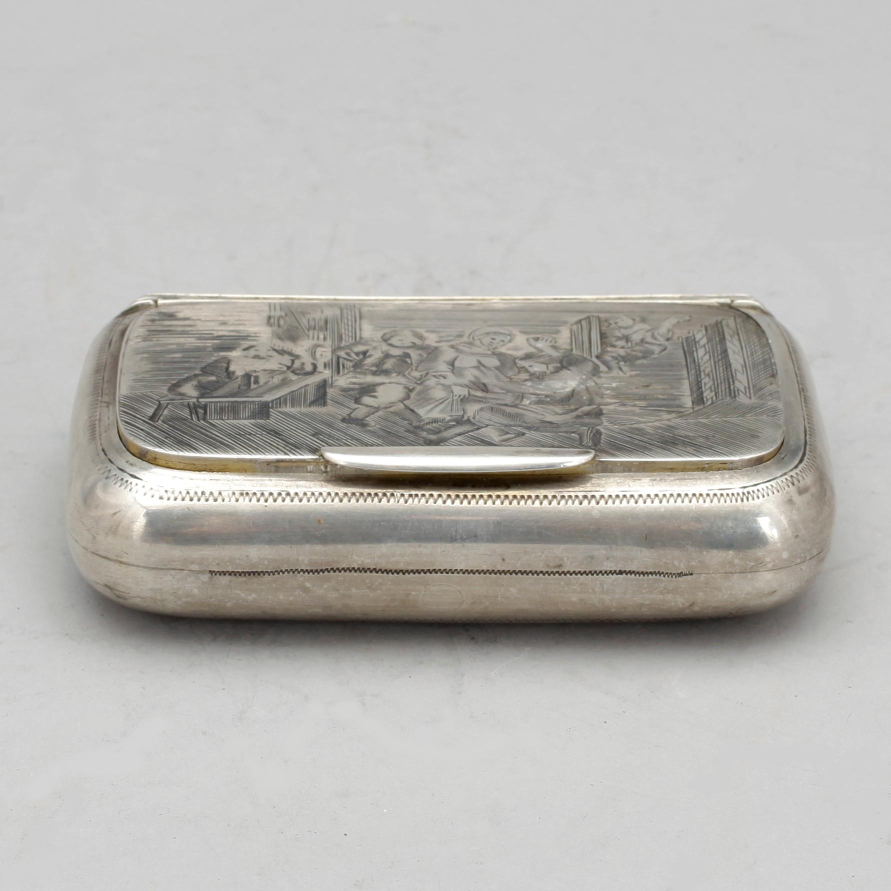 DOSA, silver, St Petersburg, 1881. Vikt ca 112 gram.