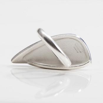 RING, sterling silver, "Shade" Pekka Hirvonen, Lapponia 2000-tal. Vikt 12,6 g.