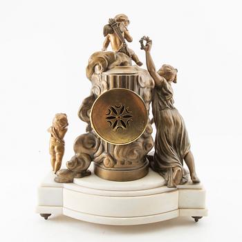 Table pendulum Louis XVI style, first half of the 20th century.