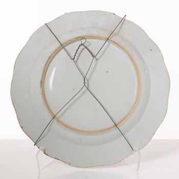 Serveringsfat, tre stycken, kompaniporslin, Kina, 1700-tal och senare.