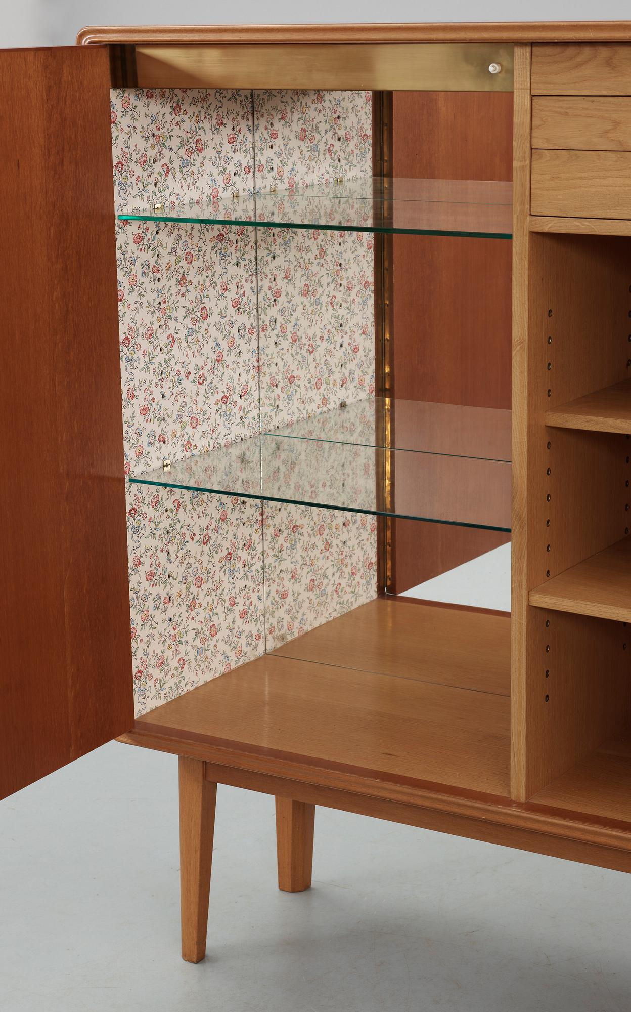 SKÅP, G.A BERG, Stockholm 1940-tal.