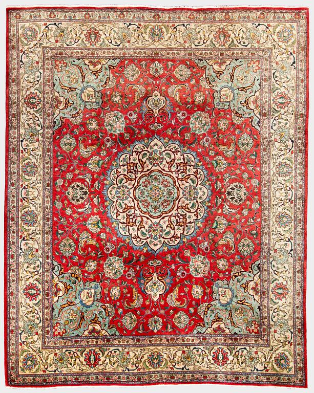 Matta, Täbriz, ca 353 x 283 cm.
