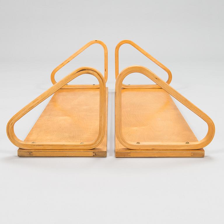 ALVAR AALTO, hyllyjä, 2 kpl, 112B, Artek 1900-luvun puoliväli.