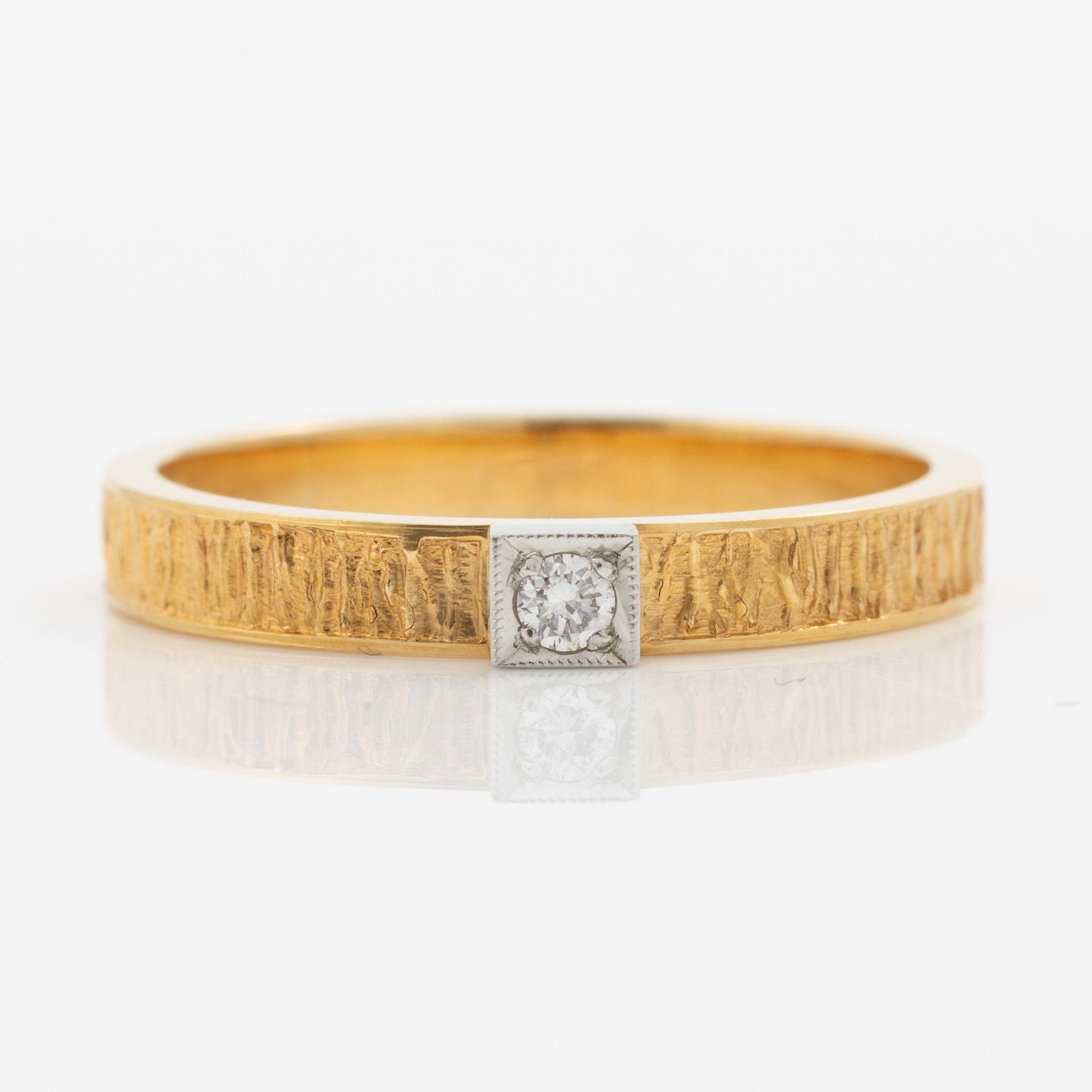 Lapponia, ring 18K gold set with a round brilliant-cut diamond, Finland 1976.