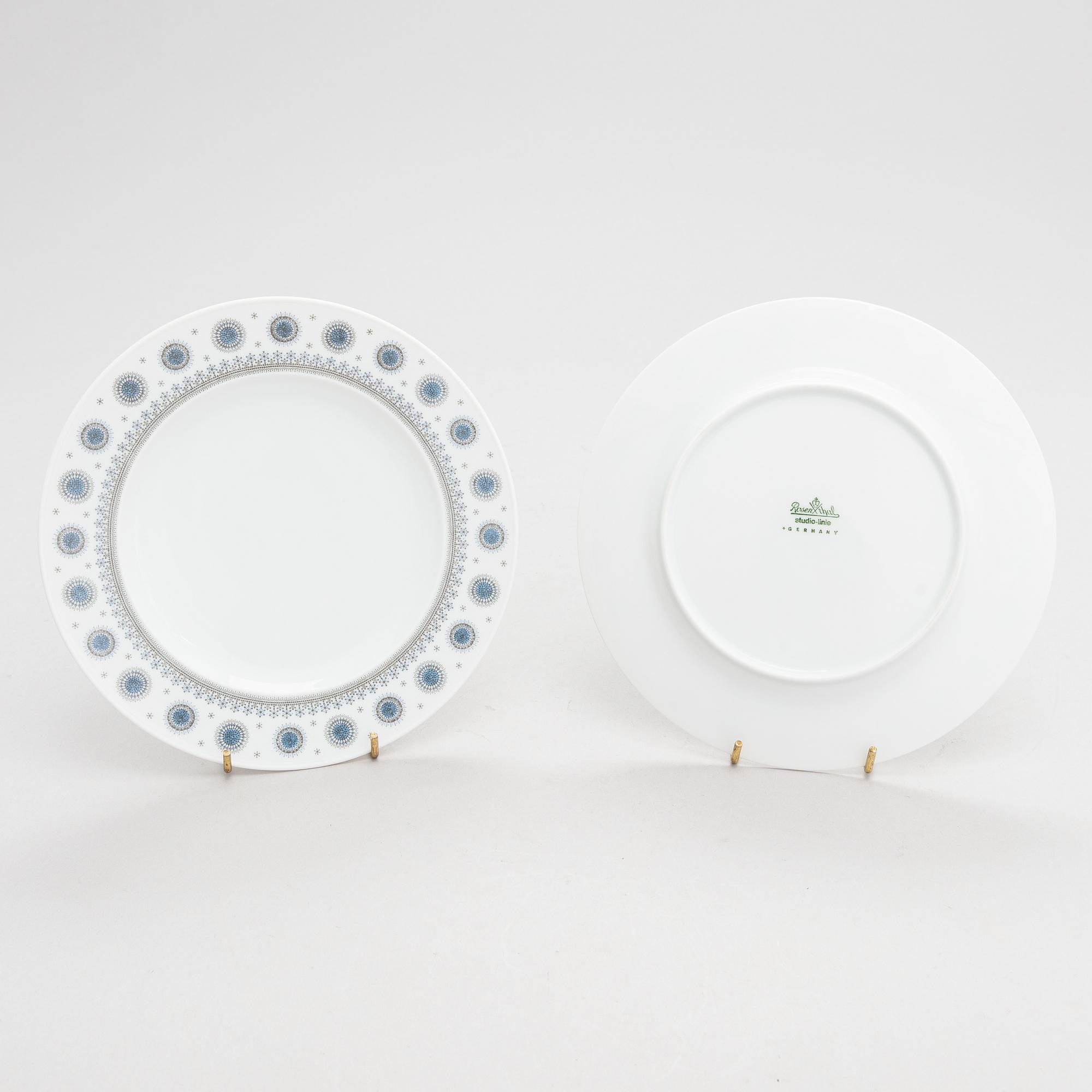 A 28 pieces of porcelain tableware by Tapio Wirkkala, model "Composition/Jääkukka" for Rosenthal, 20th cen.