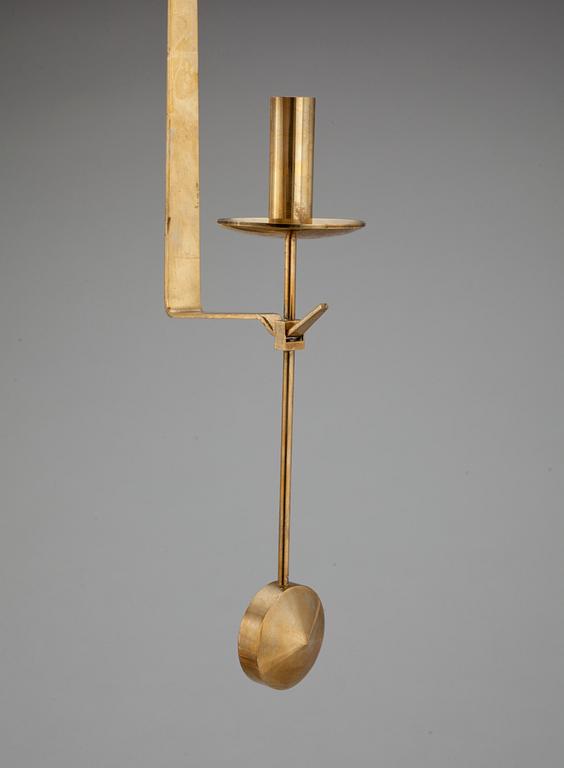 LJUSSTAKAR, 3 st, mässing, "Pendeln" Pierre Forsell, Skultuna, 1900-talets andra hälft.