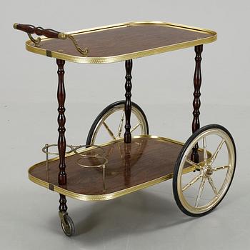 SERVERINGSVAGN, 1900-talets andra hälft.