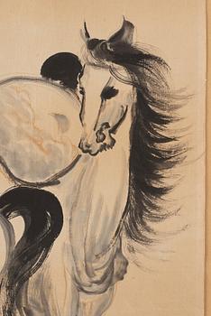 MÅLNING av XU BEIHONG (1895-1953). Hästar, signerad samt daterad med sigill.