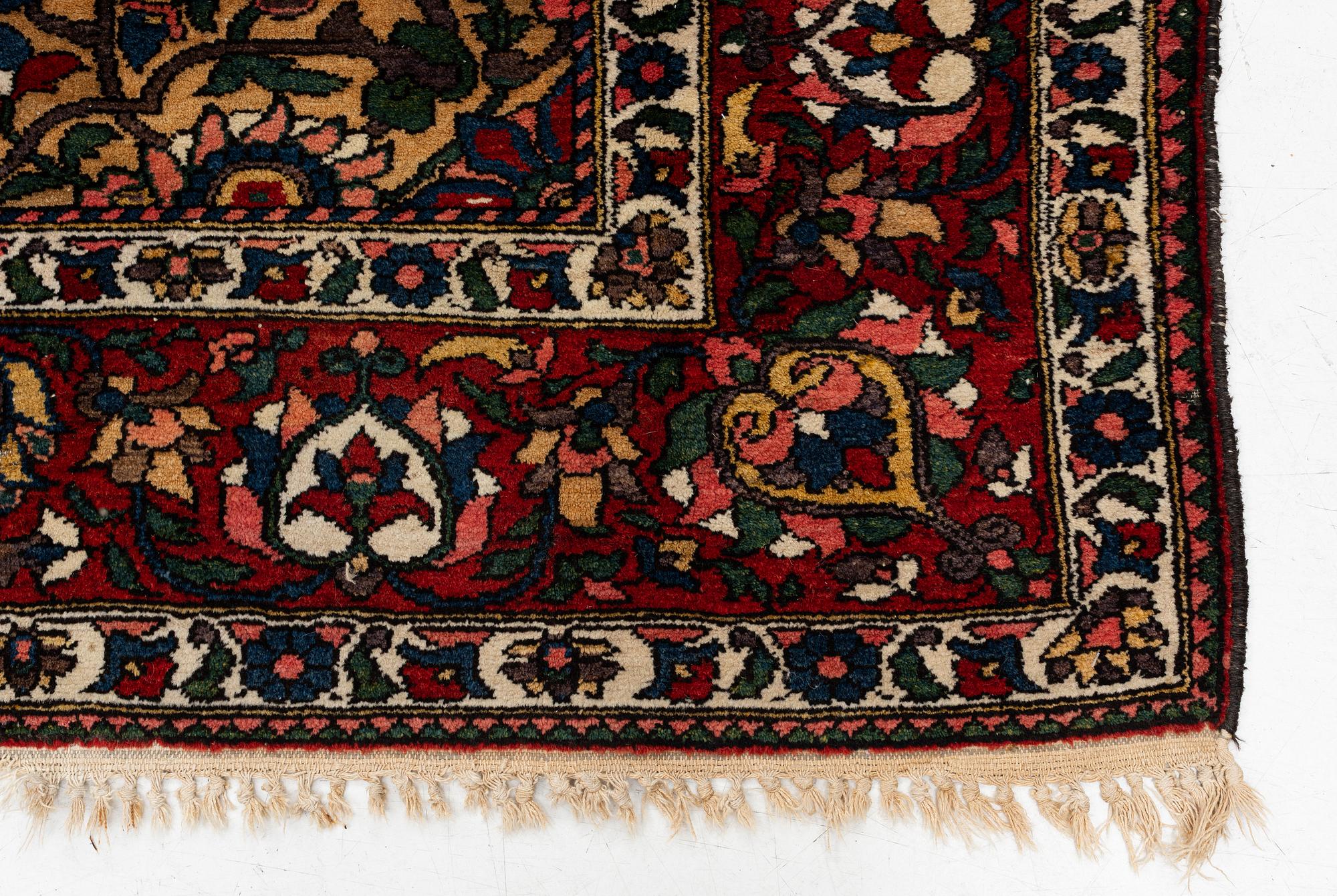 Matta semiantik Chahar Mahal och Bakthiaril, sannolikt Pir Balut, ca 341 x 221 cm.