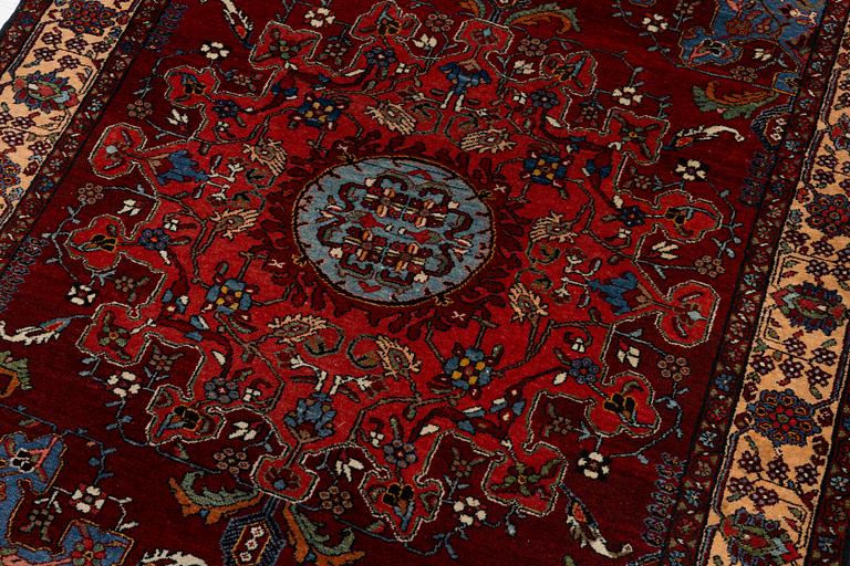 Carpet, approx. 200 x 140 cm.