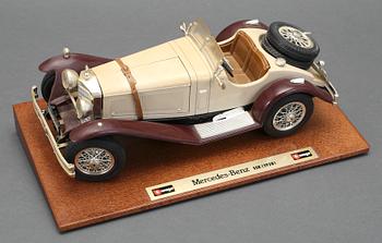 MODELLBILAR, samtliga av märket Mercedes, Burago, 1960-70-tal.