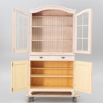 Vitrinskåp, sent 1900-tal/2000-tal.