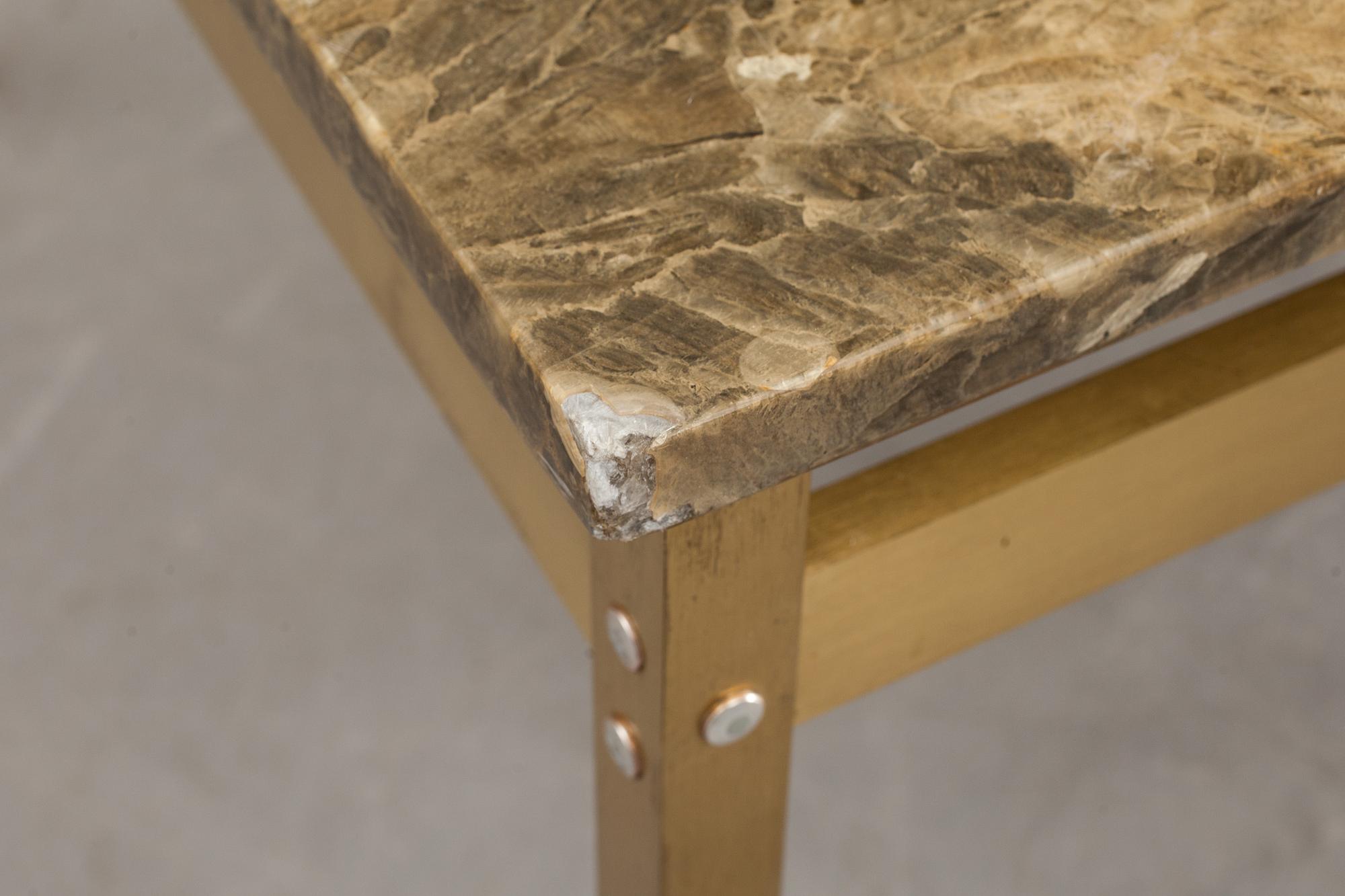 SOFFBORD, onyx. 1900-talets andra hälft.