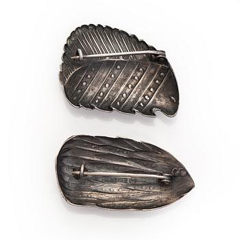 Kirsti Ilvessalo, broscher, 2 st, silver, Kalevala Koru.