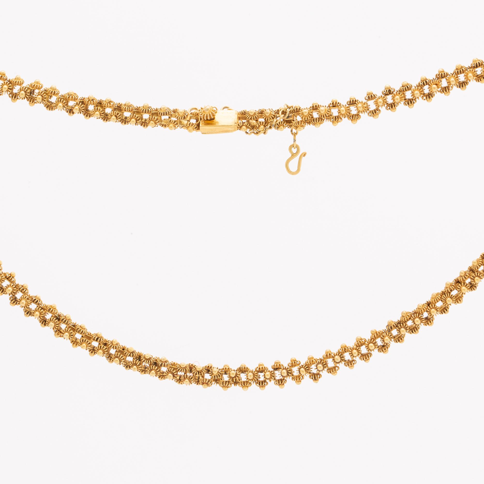 GOLD NECKLACE 14K gold, 28,0 g, approx 44 x 0,5 cm.