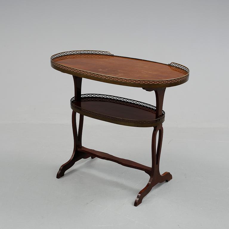 BORD, empirestil, omkring år 1900.