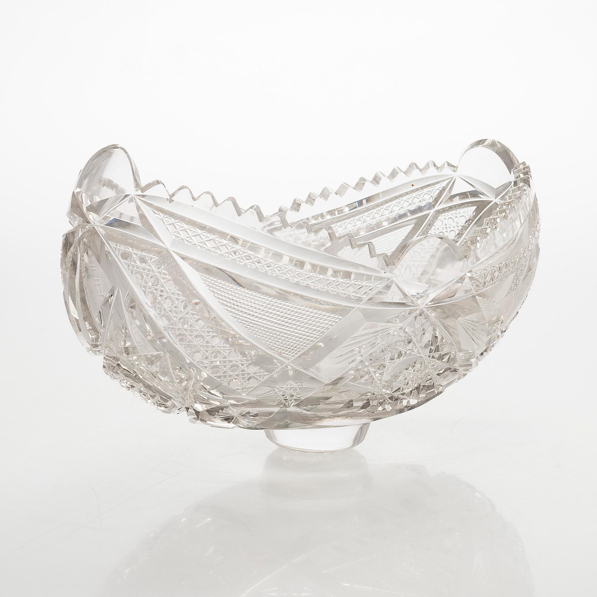 Malja, kristallia, 1900-luvun puoliväli.