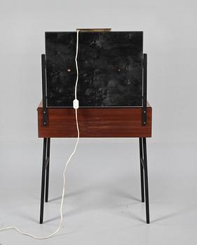 TOALETTBORD, 1900-talets andra hälft.