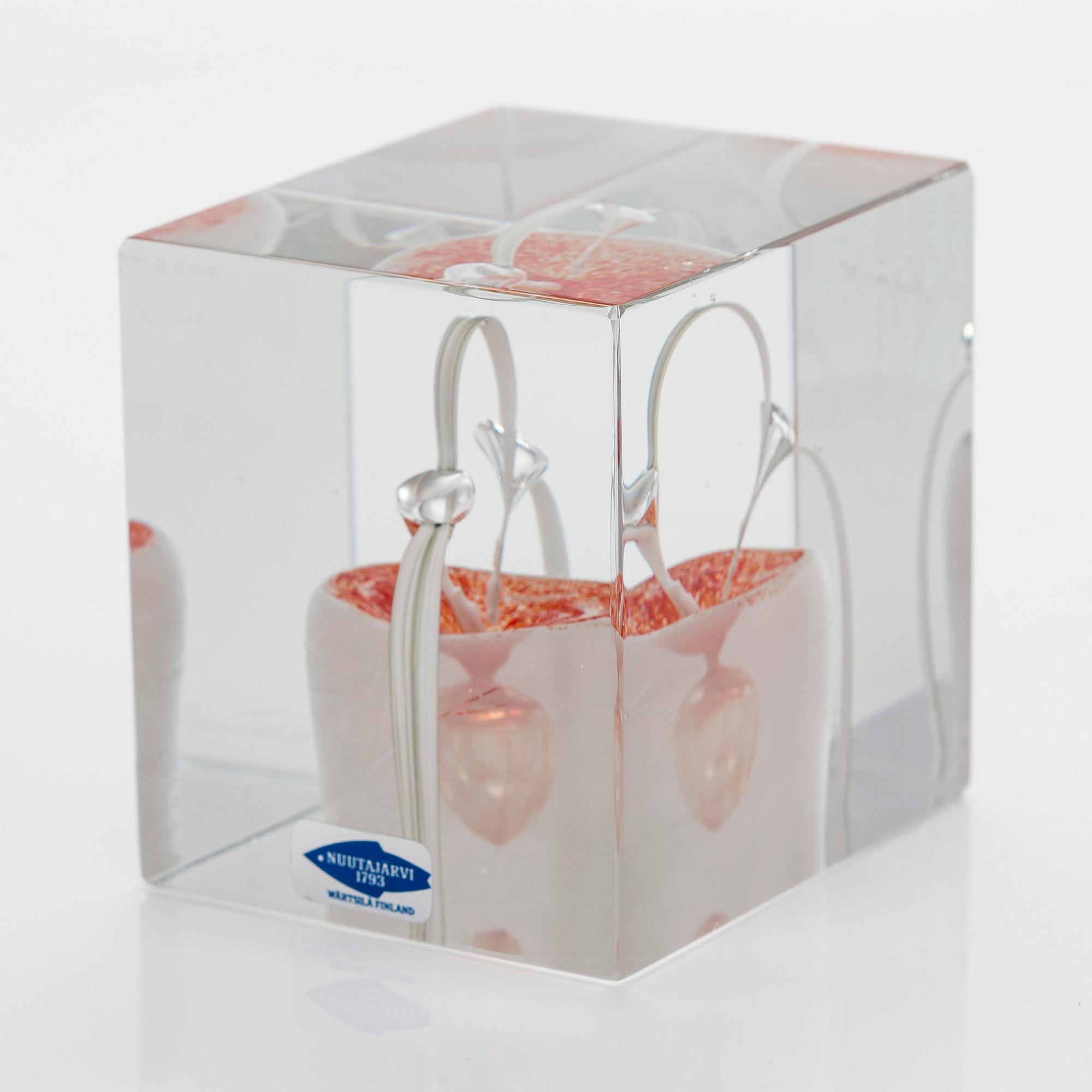 Oiva Toikka, årskub, signerad Oiva Toikka, Nuutajärvi 1985, 612/2000.