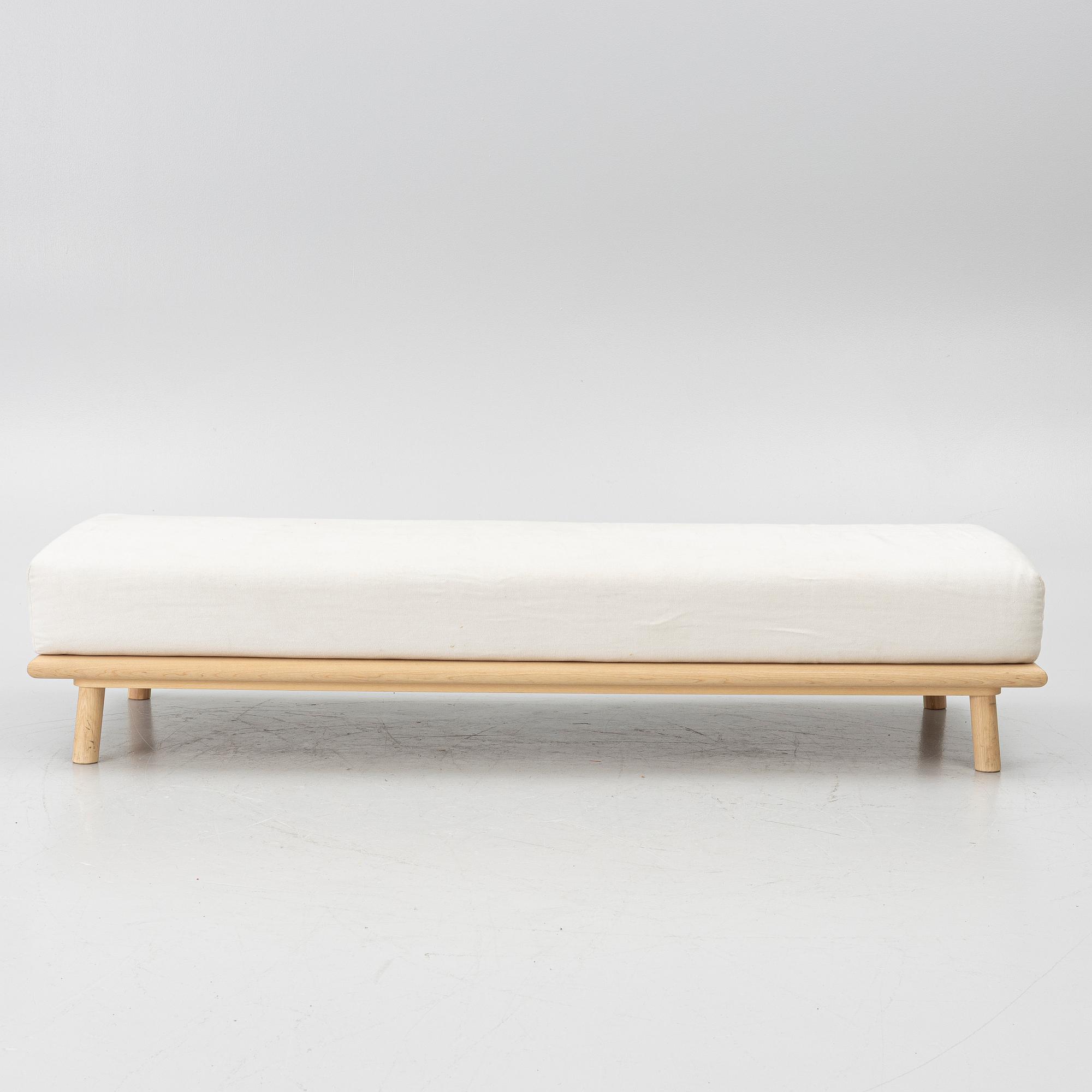 Jenni Roininen, Linea Daybed, Nikari, Finland.