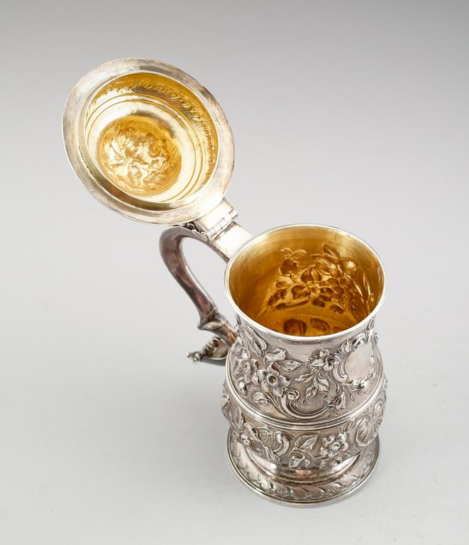 STOP, silver, IM, London 1769. Vikt ca 924 g.