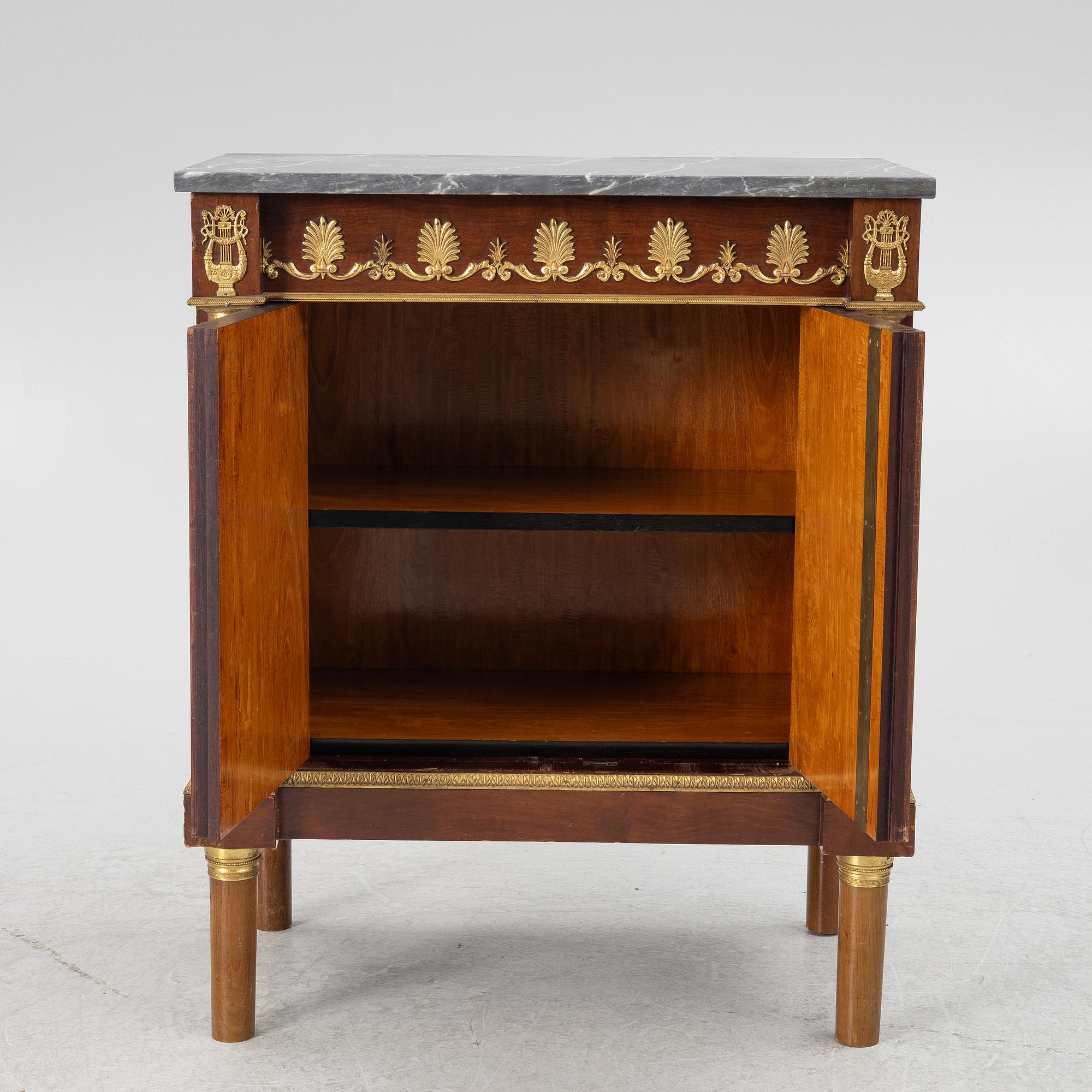 Cabinet, Empire style, first half of the 20th century.