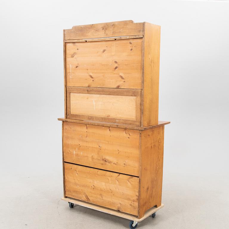 Skänkskåp jugend sekelskiftet 1900 ek.