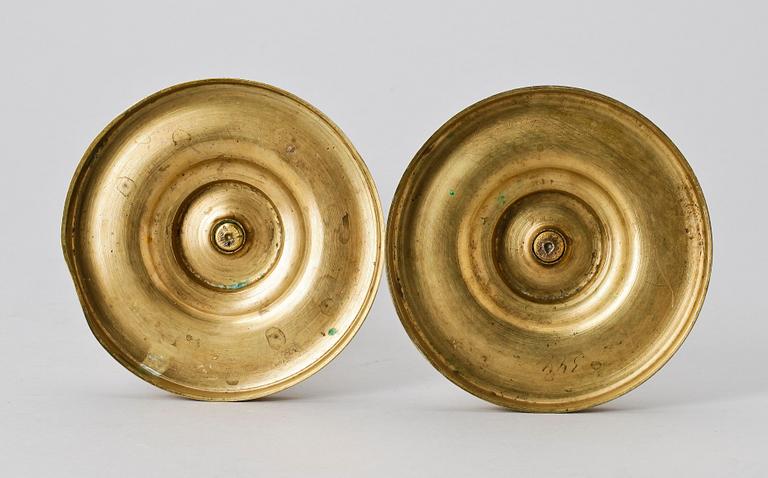 LJUSSTAKAR, ett par, Frankrike, 1800-första hälft. Empire.