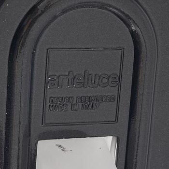 P.King, S.Miranda & G.Arnaldi, golvlampa, "Jill", Arteluce, 1900-talets slut.