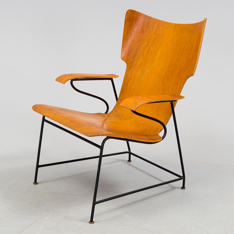 A lounge chair by Bengt Johan Gullberg, designed in 1953.