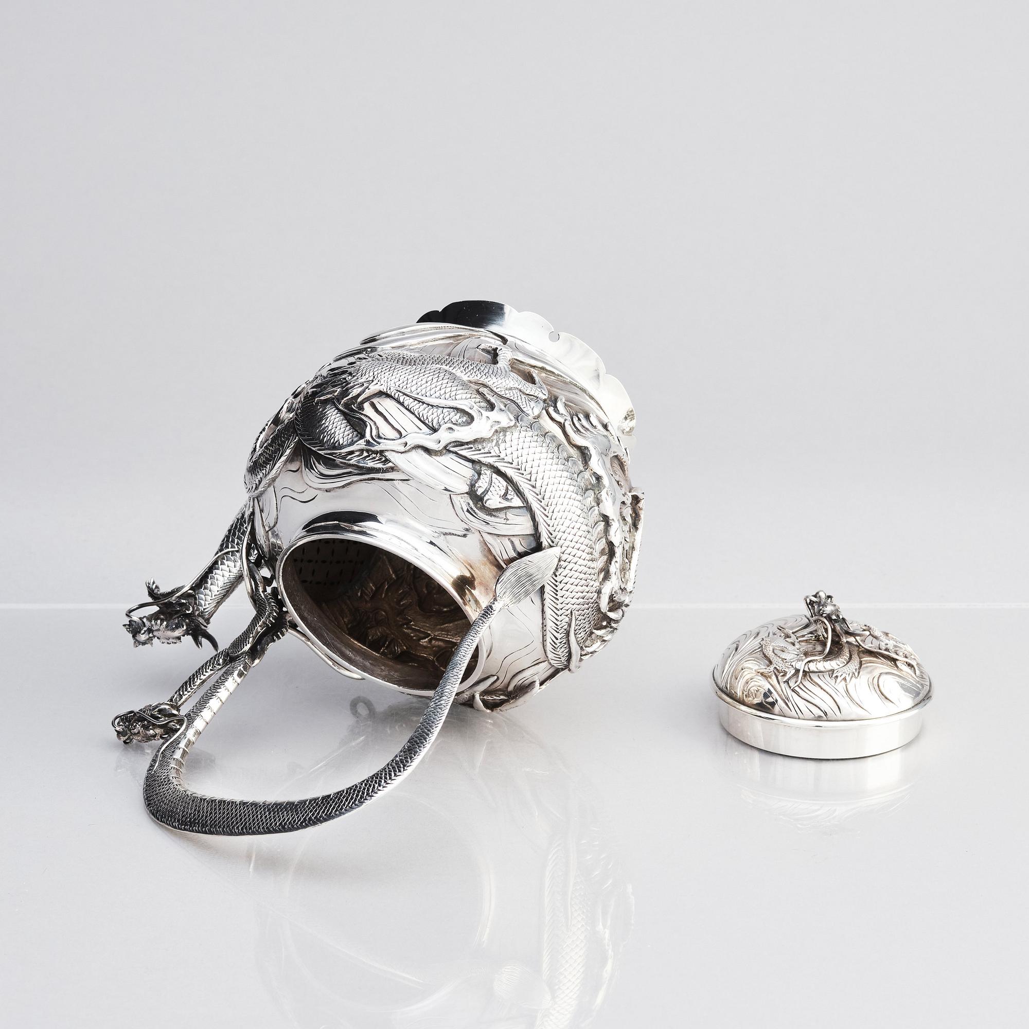 Teservis, tre delar, silver, Japan, tidigt 1900-tal, signerad 三代目 大島, Oshima, tredje generationen.