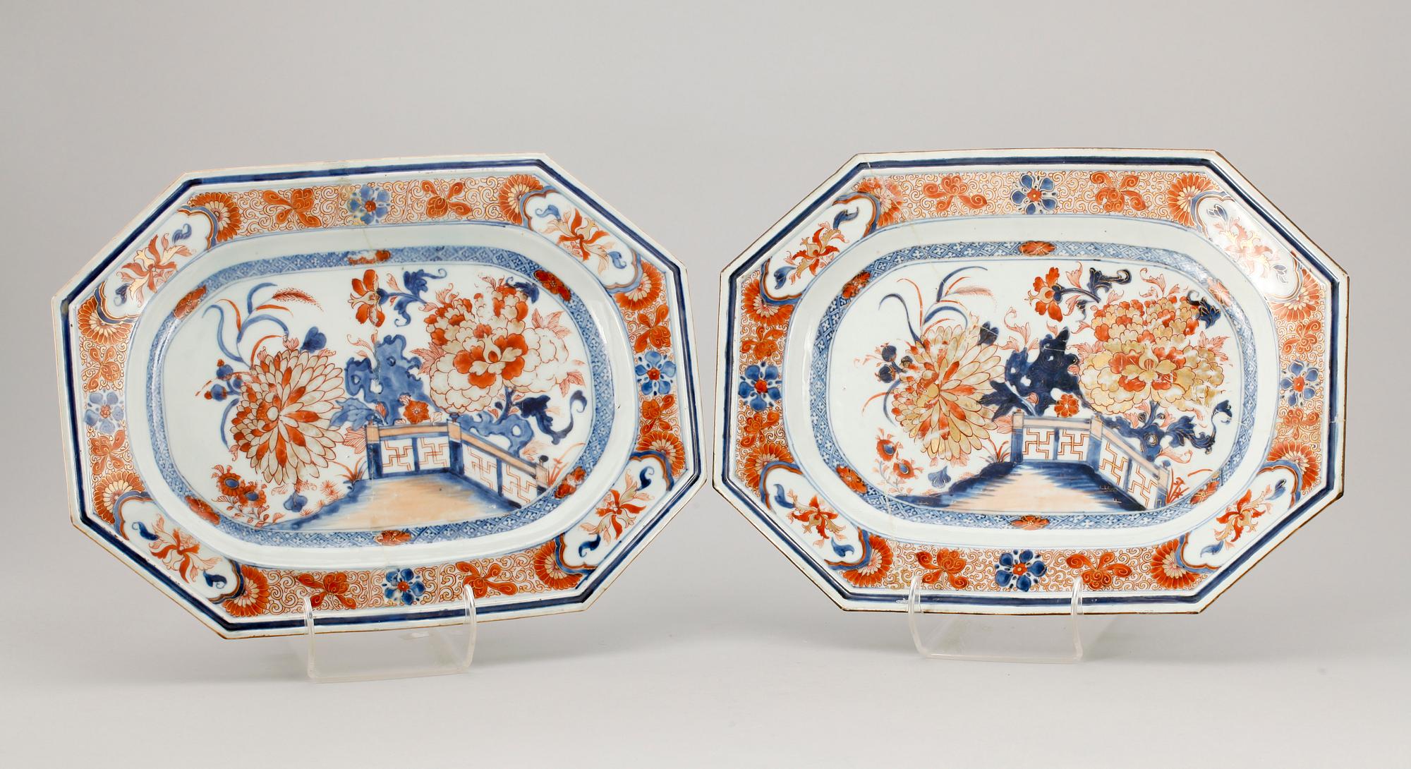 STEKFAT, ett par, porslin, Kina, Qianlong, 1700-tal.