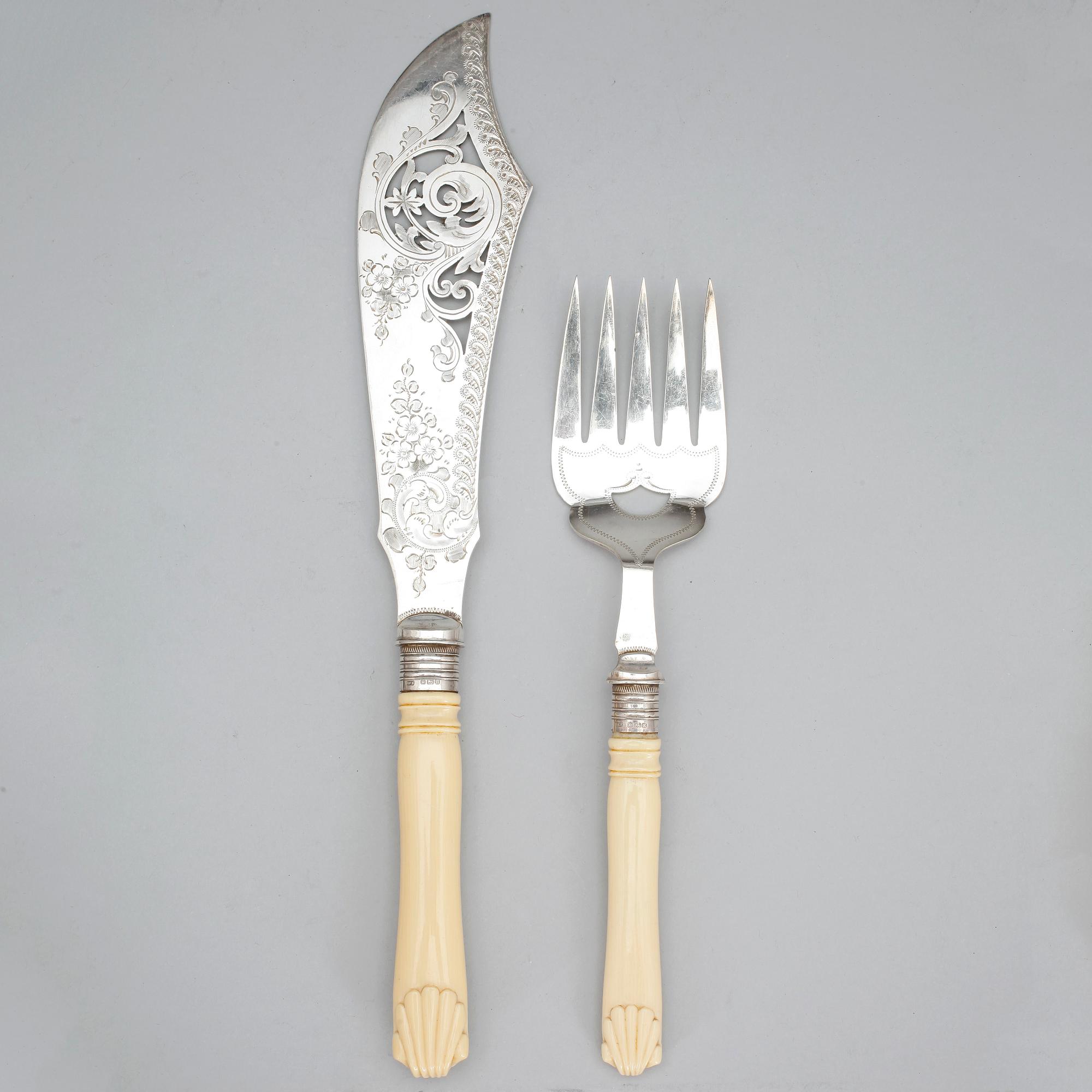 SERVERINGSBESTICK, 2 st, silver, W Yates, Sheffield, 1905.