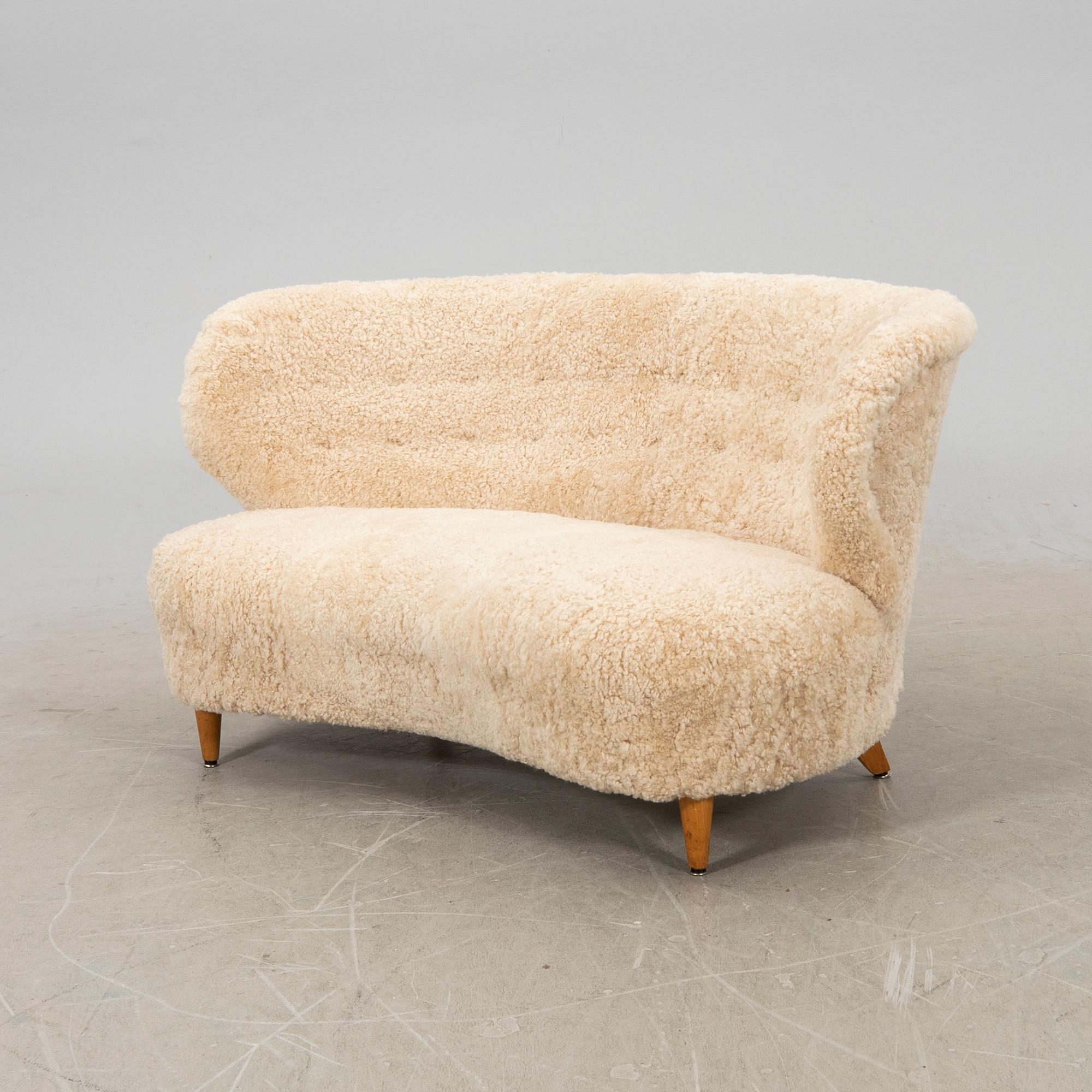 Sofa, probably Finland, first half of the 20th century.