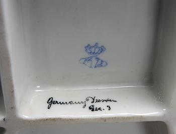 BORDSLAMPA, porslin, Tyskland. Nyrokokostil.