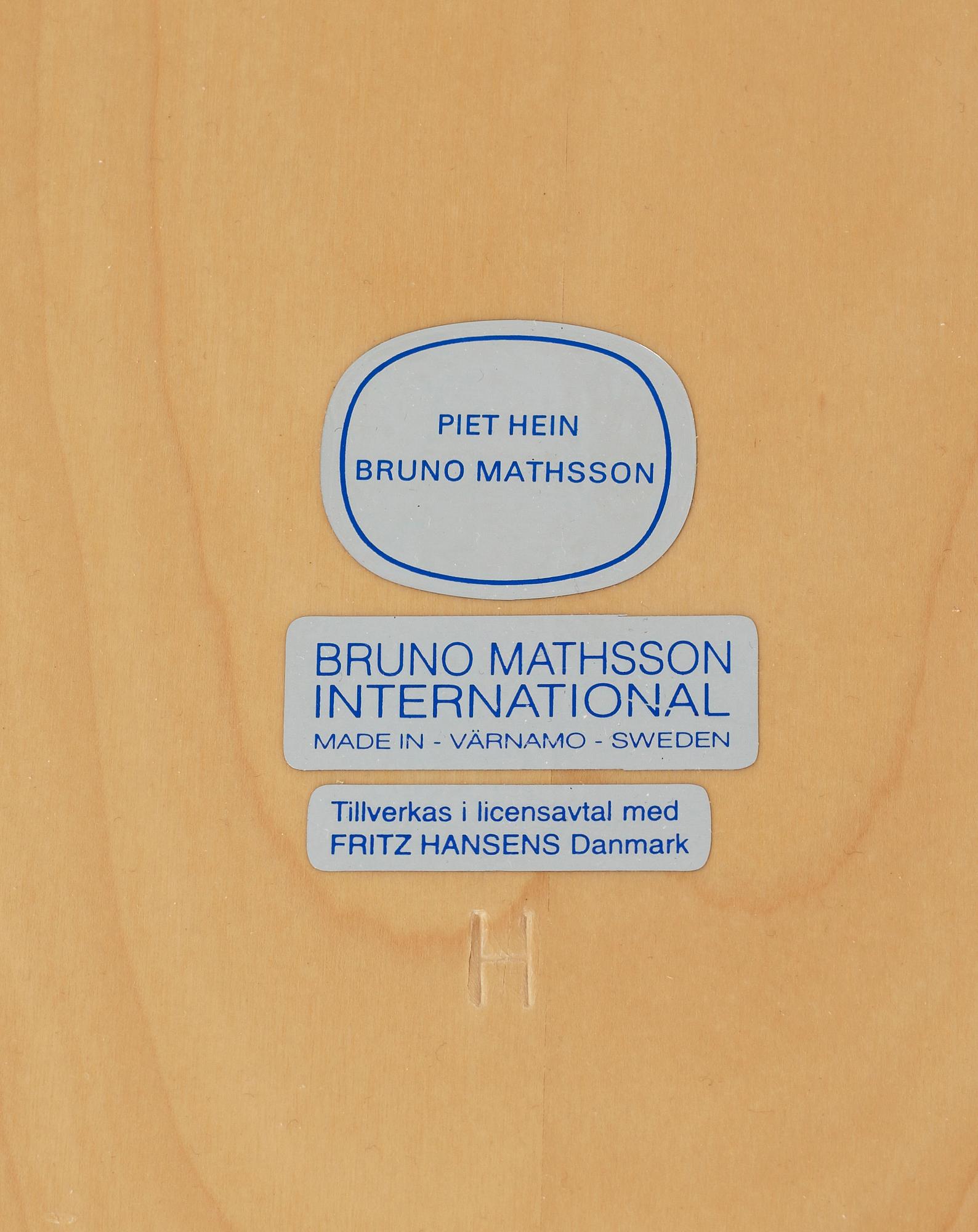 SOFFBORD, "Ellips" Design Bruno Mathsson och Piet Hein för Fritz Hansen, Bruno Mathsson international.
