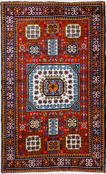 MATTA, Persisk, ca 195x135 cm.