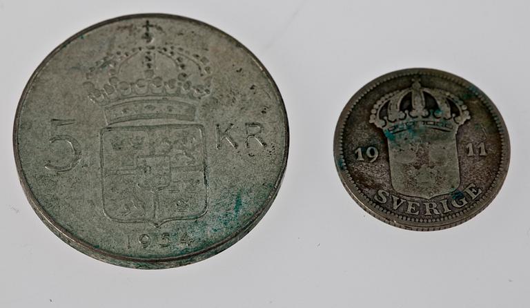 SVENSKA SILVERMYNT, sent 1800-tal till 1900-talets mitt. Totalvikt ca 7,3 kg.