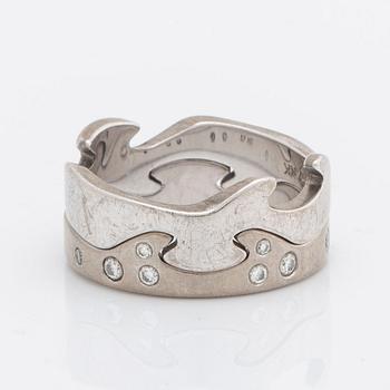 Georg Jensen ring 2 parts 18K whitegold "Fusion" with brilliant-cut diamonds approx 0,15 ct.
